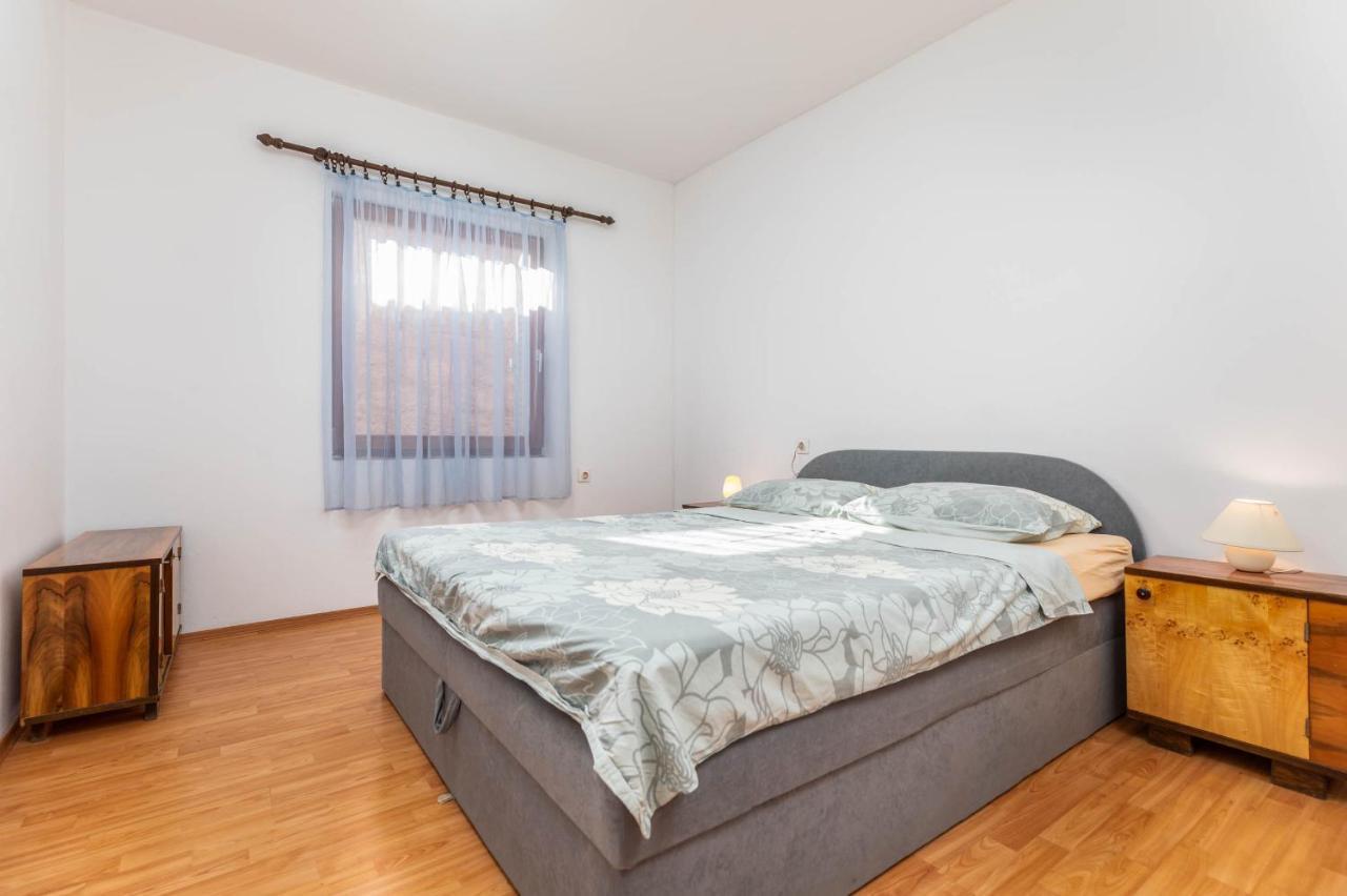 Apartman Mauro Pula Bagian luar foto